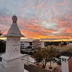 La Casa D'olhao * Quelfes